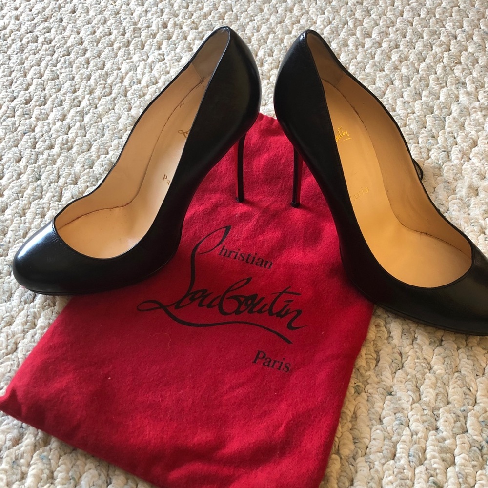 Christian Louboutin Size 40 Gem